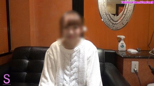 E컵 여고생의 첫 POV 날것 크림파이! 학비 위기