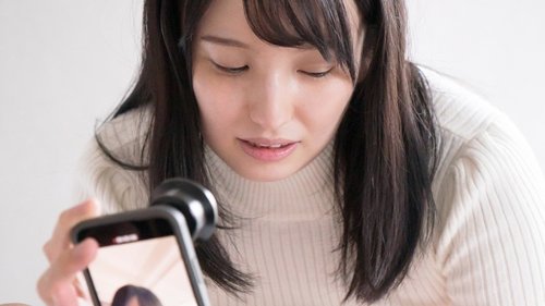 ノーブラニットトップの縦撮り：アマチュアモデルNazuna