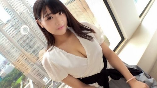 SIRO-3947: Nữ sinh viên F-Cup lần đầu đóng phim, cực khoái co giật